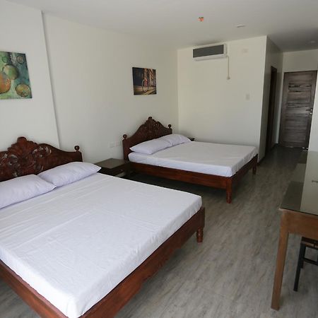 Northwood Hotel Alaminos Exterior foto